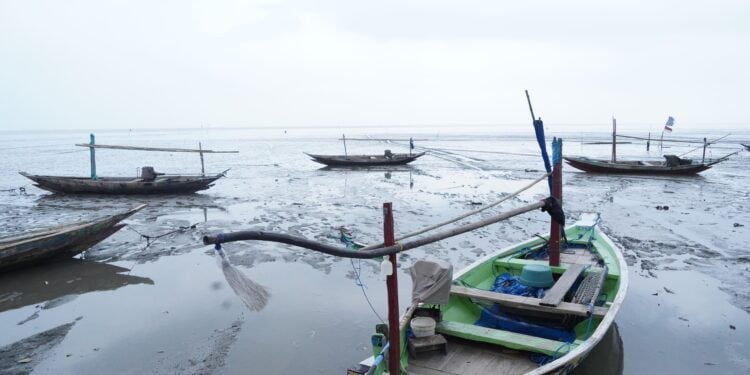 Kawasan pesisir timur Surabaya yang direncanakan menjadi bagian dari Surabaya Waterfront Land (SWL).