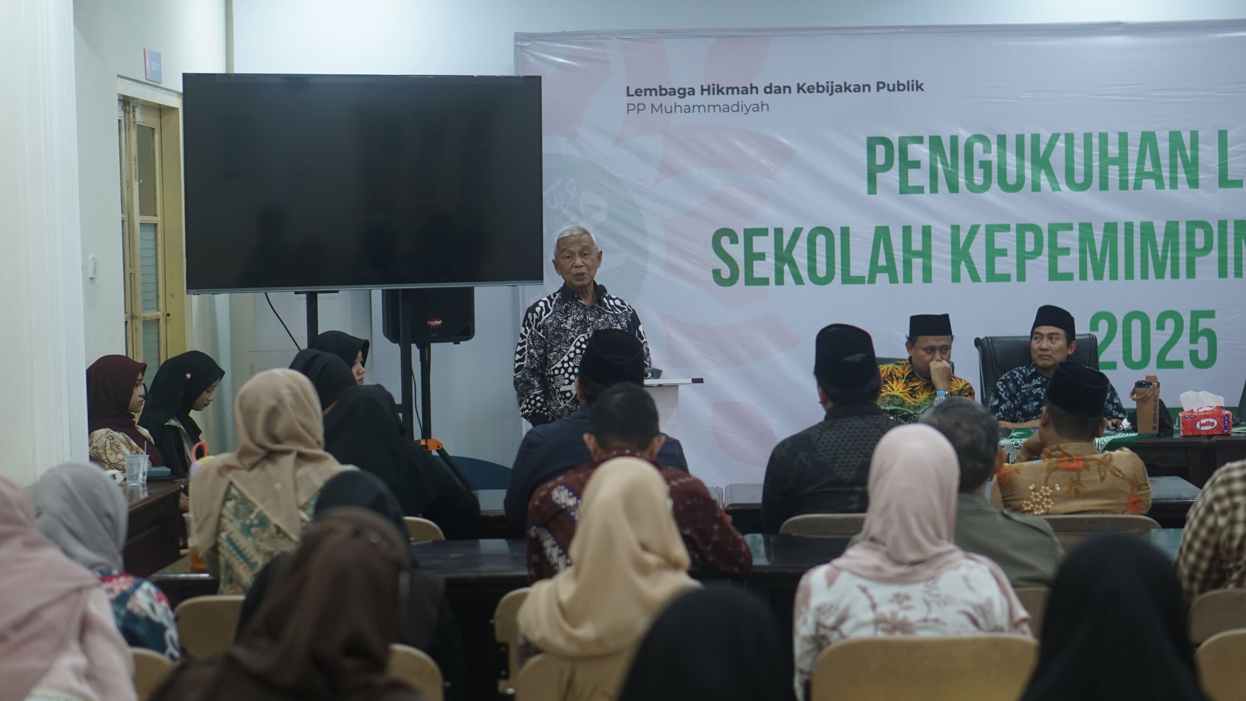 Amanat Kebangsaan oleh Ketua PP Muhammadiyah Busyro Muqoddas dalam Pengukuhan Lulusan SKN